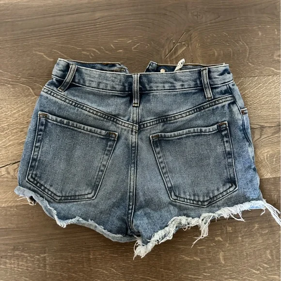 Pacsun size 24 jean shorts - Picture 2 of 3